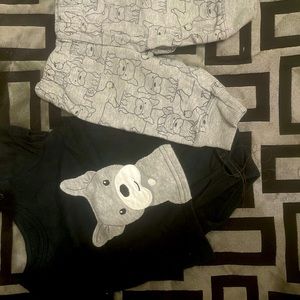 Carter’s 3 mo bulldog tshirt style onesie sweats